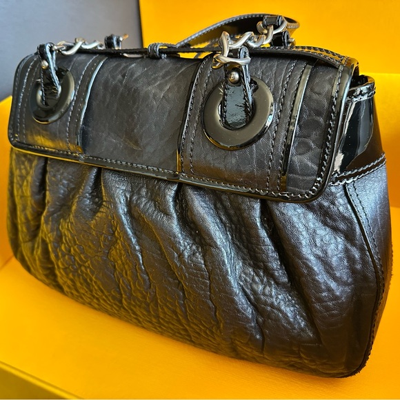 Fendi B. Leather Shoulder Bag - Picture 3 of 10